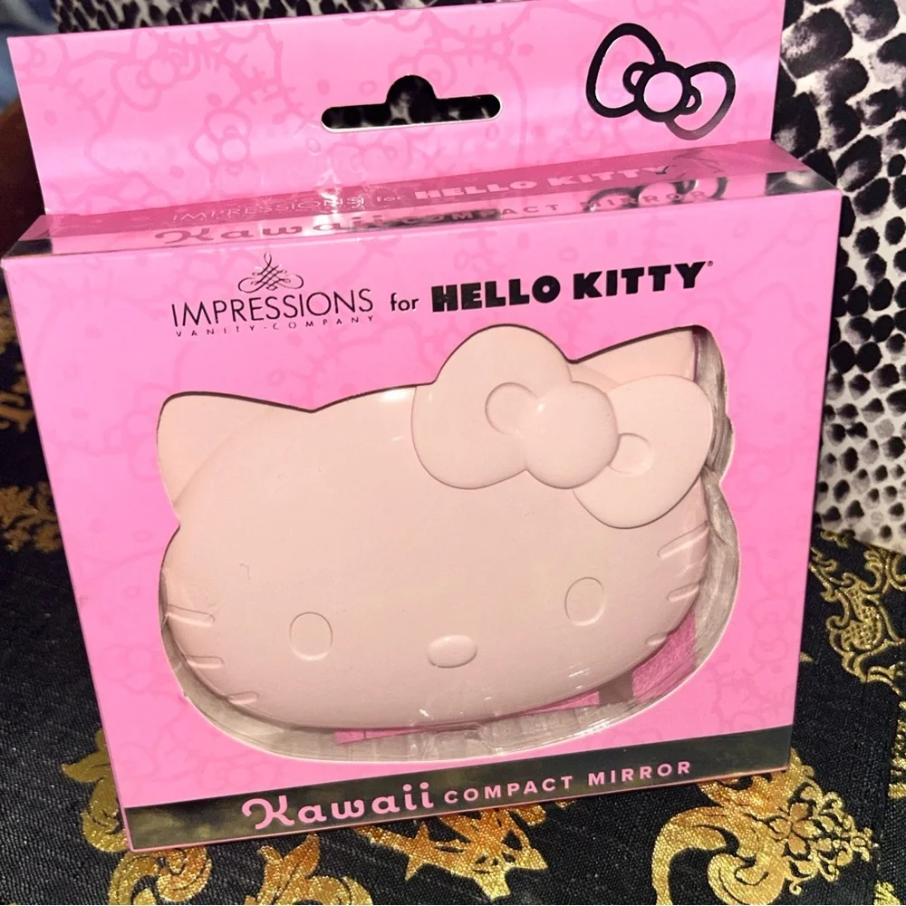 Impressions Vanity x Hello Kitty Kawaii Compact Mirror BATTERIES INCLUDED.
